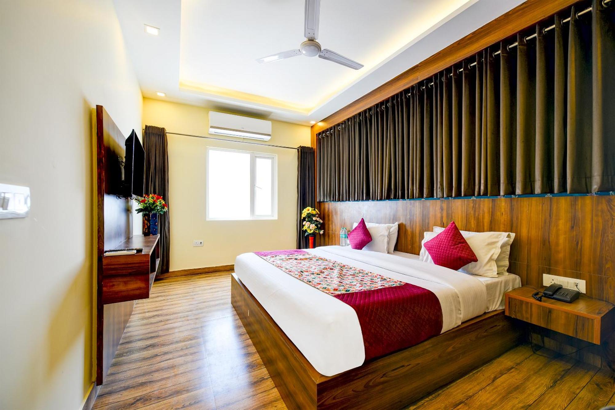 Rosewood Suites A Family Hotel Near Delhi Airport New Delhi Exterior photo